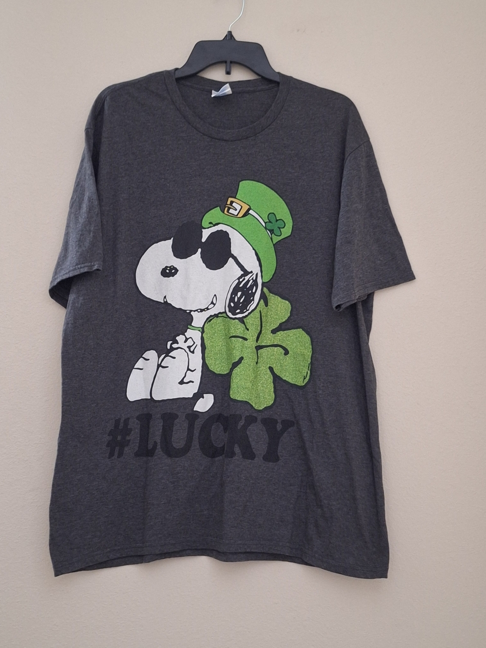 Snoopy #LUCKY Dog Graphic T‑Shirt in Charcoal and Green
